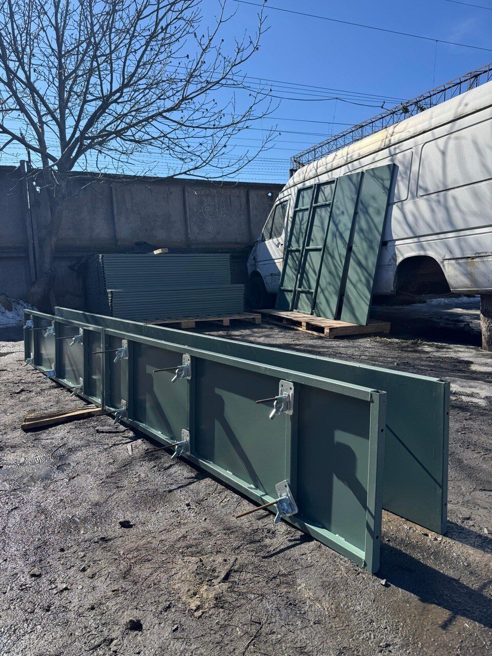 Опалубка для фундаменту в зборі